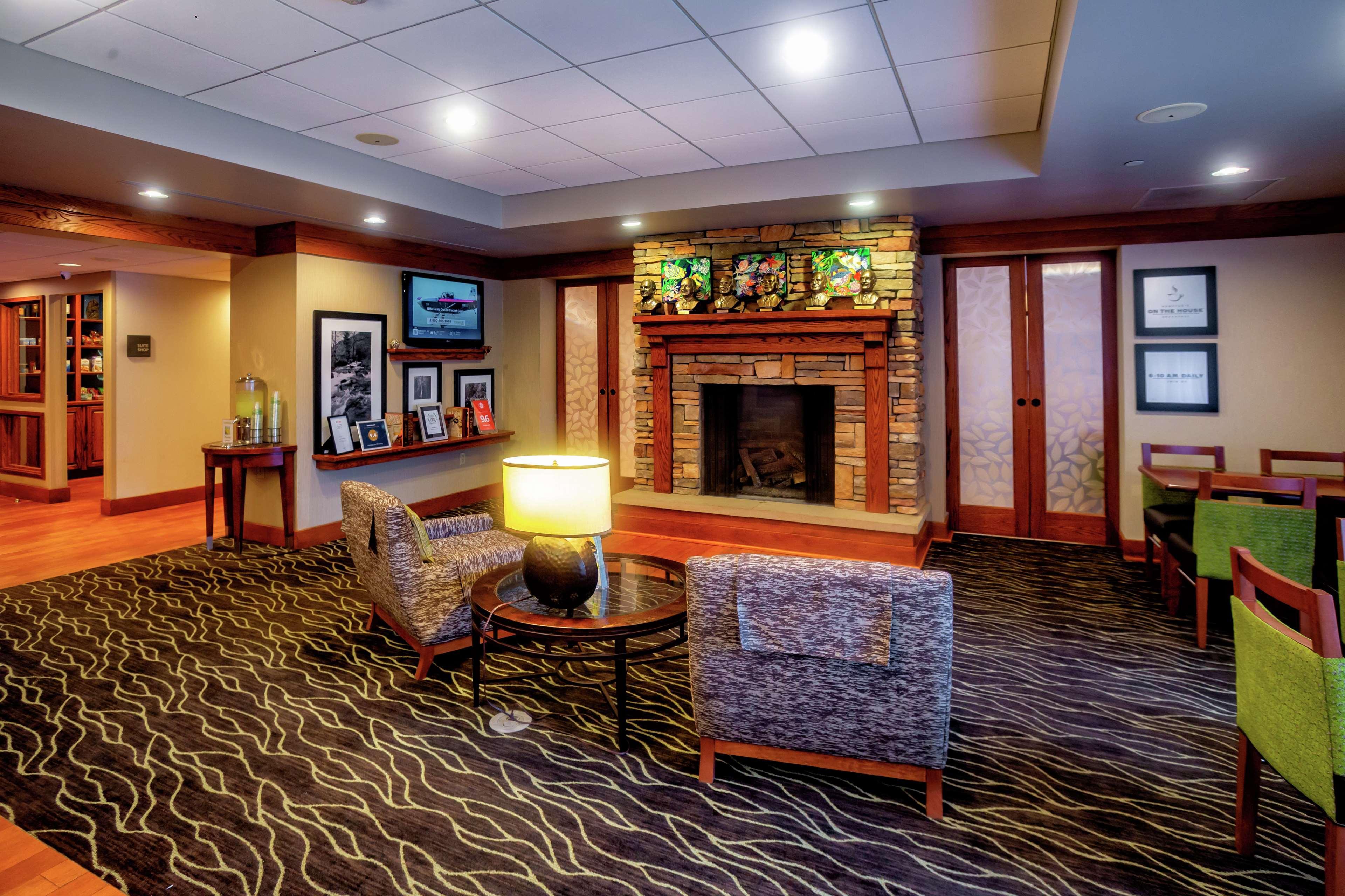 Hampton Inn Wheeling Kültér fotó