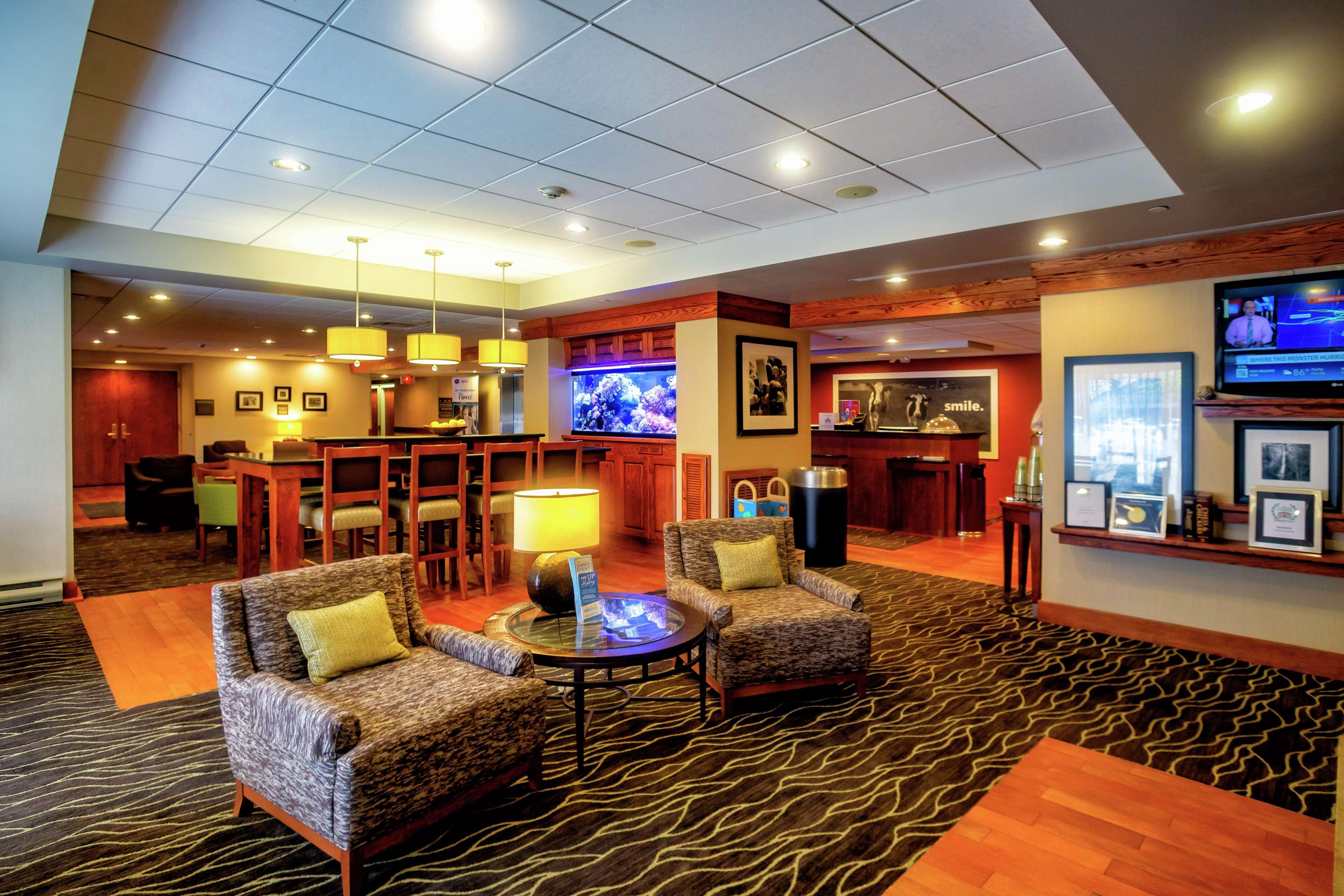 Hampton Inn Wheeling Kültér fotó